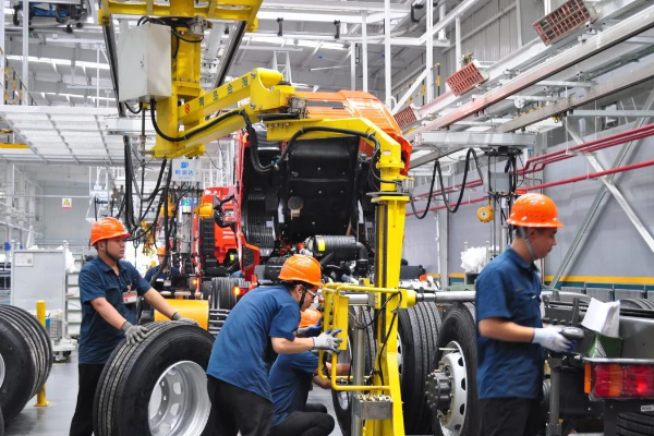 奮戰二季度丨馬力全開，跑出中國重汽“加速度”！